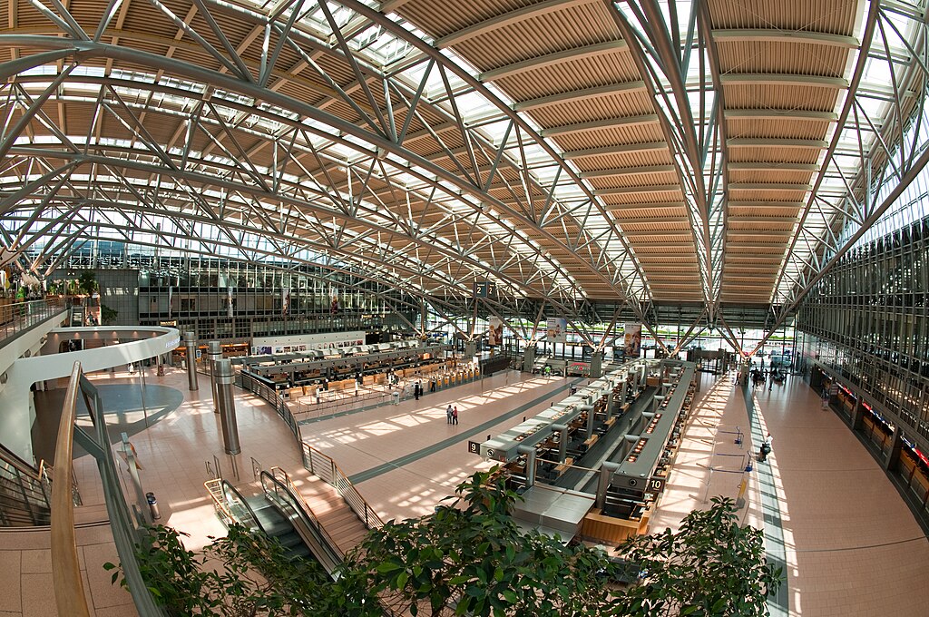 Der Flughafen Hamburg: Helmut Schmidt – Ein Tor zur Welt