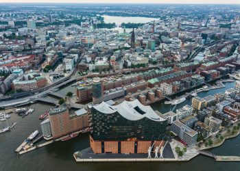 Praktische Reiseinformationen: So kommst du sicher und bequem in die Stadt